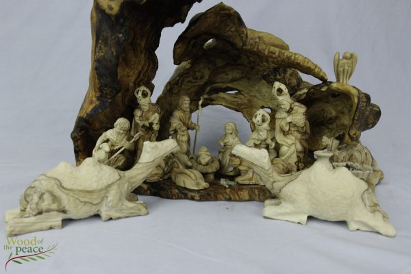 HAND CARVED OLIVE WOOD NATIVITY SCENE NATIVITY SETS WITH GROTTO One of a Kind O2 - Image 2