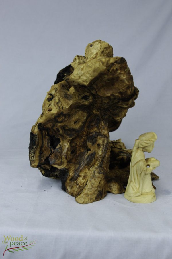 Grotto with olive tree, carved sheep, from the wood Roots. One of a kind with Nativity Figures. Size is 11.2-8.5 CM. T7 - Image 2