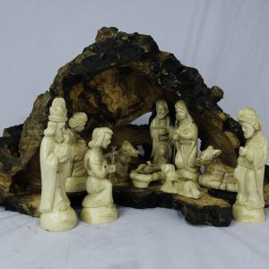 HAND CARVED OLIVE WOOD NATIVITY SCENE NATIVITY SETS WITH GROTTO One of a Kind M16