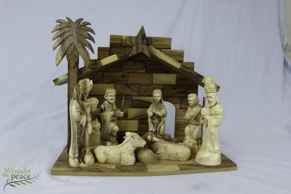 House A2 with Nativity Figures F1.    Figures size 17- 12 cm.